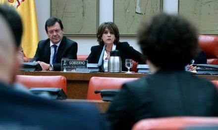 La ministra Delgado entra en la batalla de a qué Gobierno sirvió más el comisario Villarejo