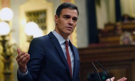 Sánchez firma el decreto de disolución de las Cortes y el adelanto electoral