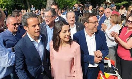 Arrimadas marca distancias con el PSOE en Oviedo