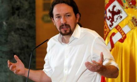 Iglesias cree que el PSOE no tiene un proyecto de país si equipara el respaldo de Podemos a la abstención de la derecha como opciones para gobernar