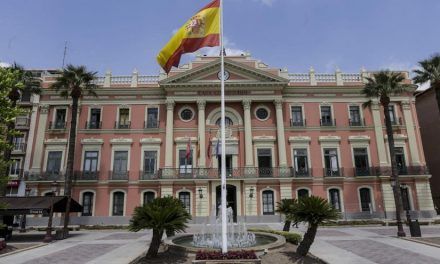 El PP de Murcia pide ante el juez que el PSOE se retracte