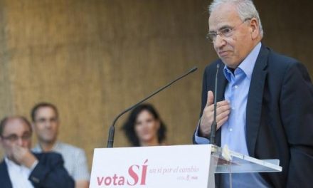 Golpe de mano de Sánchez en el ‘think tank’ del PSOE: Alfonso Guerra, destituido
