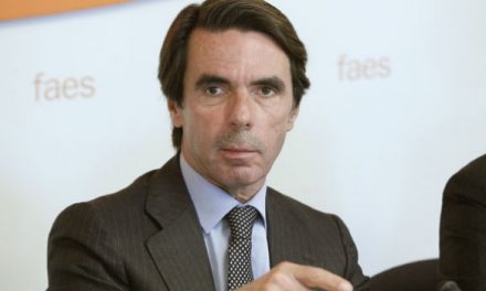 La «batalla final» contra el soberanismo que Aznar anunció a los empresarios del Puente Aéreo