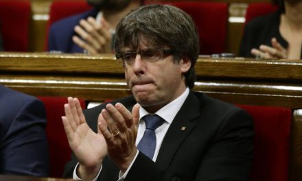 Puigdemont provoca a Rajoy la víspera de la manifestación