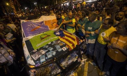Las asociaciones de la Guardia Civil denuncian las agresiones de los golpistas catalanes