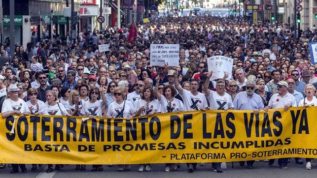 50.000 personas protestan en Murcia contra las mentiras del PP superando el miedo a las cargas policiales