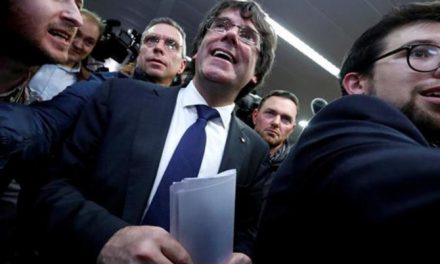 El abogado de Puigdemont propone que el ex presidente de Cataluña declare en Bélgica
