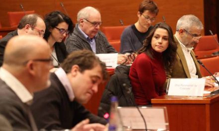 Crece la presión a Ciudadanos para que tome “la iniciativa” en Cataluña