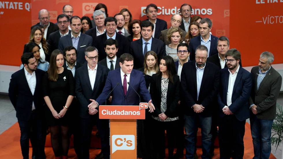 Ciudadanos moviliza a sus “patrullas” para contraatacar a la pinza PP-PSOE