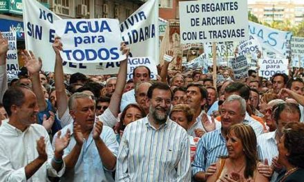 Agua para todos: Historia de la campaña que explica por qué en Murcia siempre gana el PP