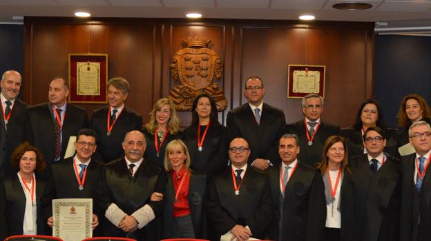 El Colegio de Abogados de Murcia homenajea a los profesionales que cumplen 25 años de ejercicio