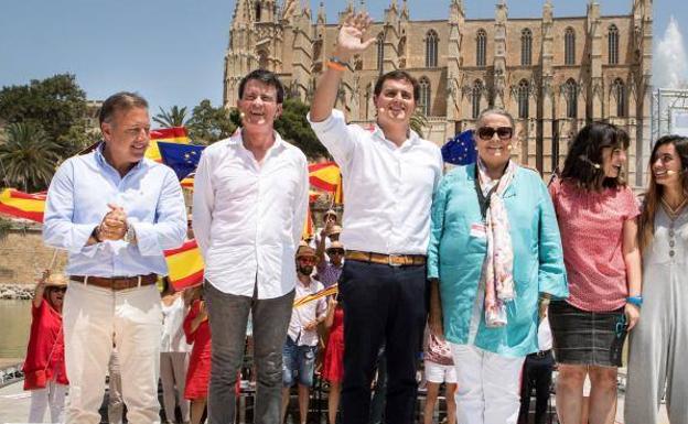 El doctor Albert Rivera y las adicciones