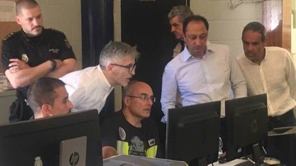 Guardias civiles hartos trituran a Marlaska por ir a Algeciras a hacerse la foto