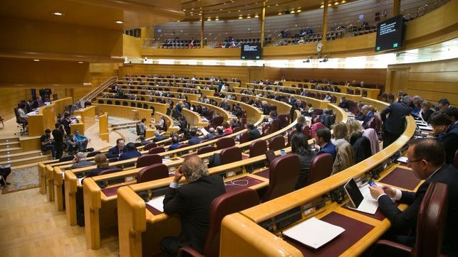 PP y Ciudadanos se abstienen en la condena del Senado al franquismo