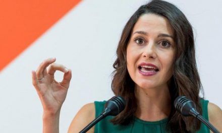 Inés Arrimadas: «Quitamos lazos porque las cosas han ido a peor»