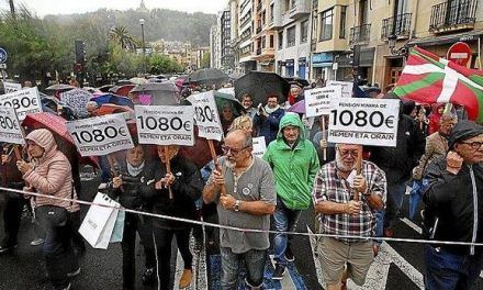 Miles de jubilados guipuzcoanos se unen para reivindicar pensiones mínimas de 1.080 euros