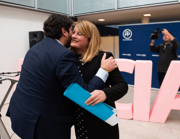 EN MAZARRÓN LAS PREFIEREN RUBIAS