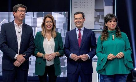 Susana Díaz y Teresa Rodríguez apaciguan su relación mientras PP y Cs se destrozan como alternativa