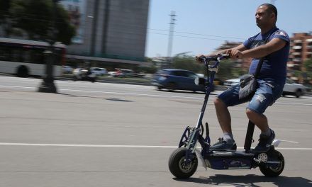 Ojo con el patinete que compras: la DGT obligará a matricular ciertos modelos