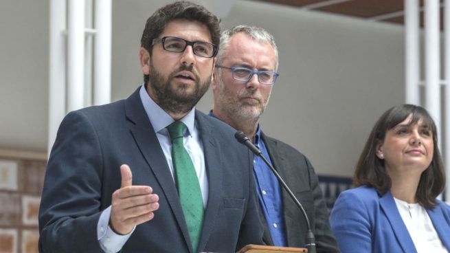 El presidente de Murcia acudirá a los tribunales contra el “trasvase cero” de Sánchez