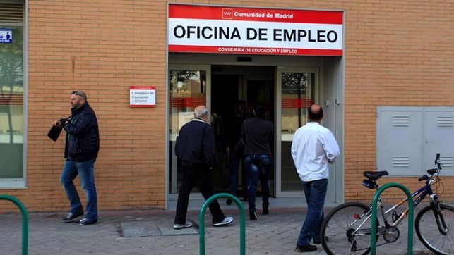 El Gobierno recupera el subsidio para desempleados mayores de 52 años que endureció Rajoy