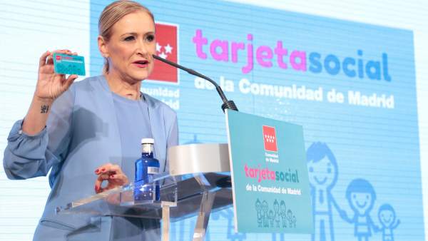 Sin rastro de los dos millones de tarjetas sociales de Cifuentes