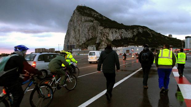 La UE apoya la reivindicación de España y define a Gibraltar como colonia británica