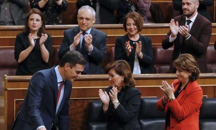 Sánchez fuerza la actividad de las Cortes ya disueltas en plena campaña con sus decretos