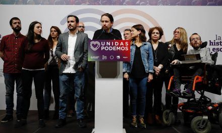 Podemos acusa su división interna y pende de la decisión de Pedro Sánchez