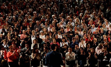 Sánchez, abocado a pactar con los independentistas o con Ciudadanos