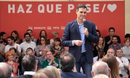 El peor enemigo de Pedro Sánchez hace saltar por los aires su plácida campaña