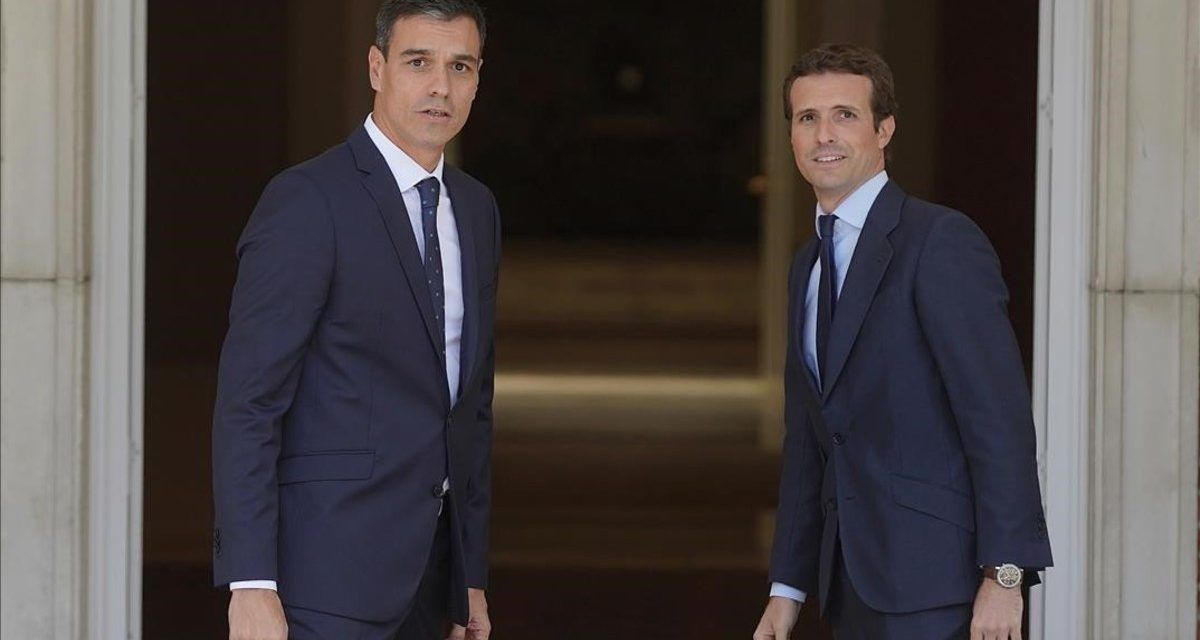 Pedro Sánchez y Pablo Casado se reúnen en secreto en la Moncloa