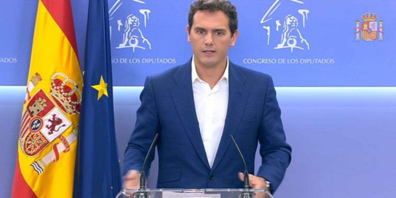 Rivera: «El pacto de Navarra simboliza la ruptura de Sánchez con el constitucionalismo»