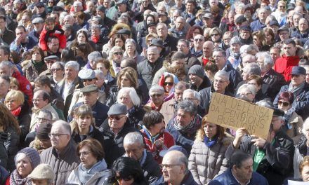 Las pensiones y los salarios de los funcionarios quedan congelados por la ausencia de Gobierno