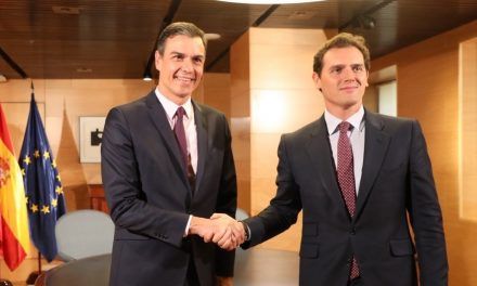 Podemos responde al rey que Pedro Sánchez prefiere pactar con Ciudadanos