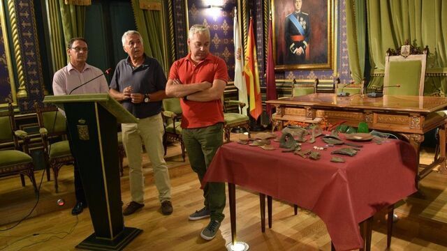 Hallan más de un centenar de tesoros arqueológicos de época fenicia en la costa de Mazarrón