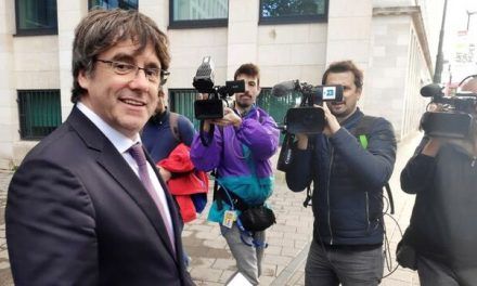 Puigdemont queda en libertad tras declarar ante el juez a la espera de la decisión de Bélgica sobre su entrega