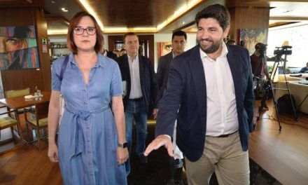 Isabel Franco: «Ciudadanos no ha venido a pedir permiso, sino a pedir paso al Gobierno regional»