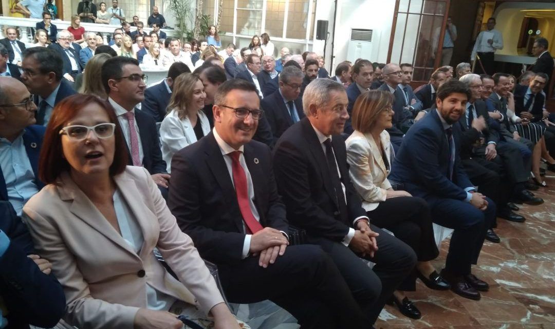 Ciudadanos lamenta que la “actitud clasista” de Diego Conesa intente boicotear la reunión de portavoces con el consejero de Salud