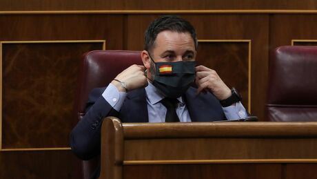 Vox cae en todas las encuestas pese a su estruendo en la calle, las instituciones y los juzgados