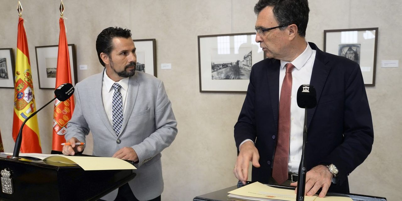 Triple investigación a Mario Gómez