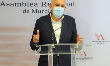 El PSOE afea a Miras que criticara 17 formas de afrontar la pandemia y ahora plantee 45 para la Región