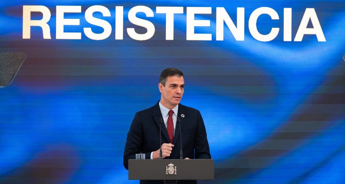 Pedro Sánchez renunciará a su control absoluto de los fondos tras el ‘abrazo’ de Vox