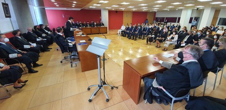 El presidente del TSJMU critica la «instrumentalización» de la Justicia por parte de partidos políticos